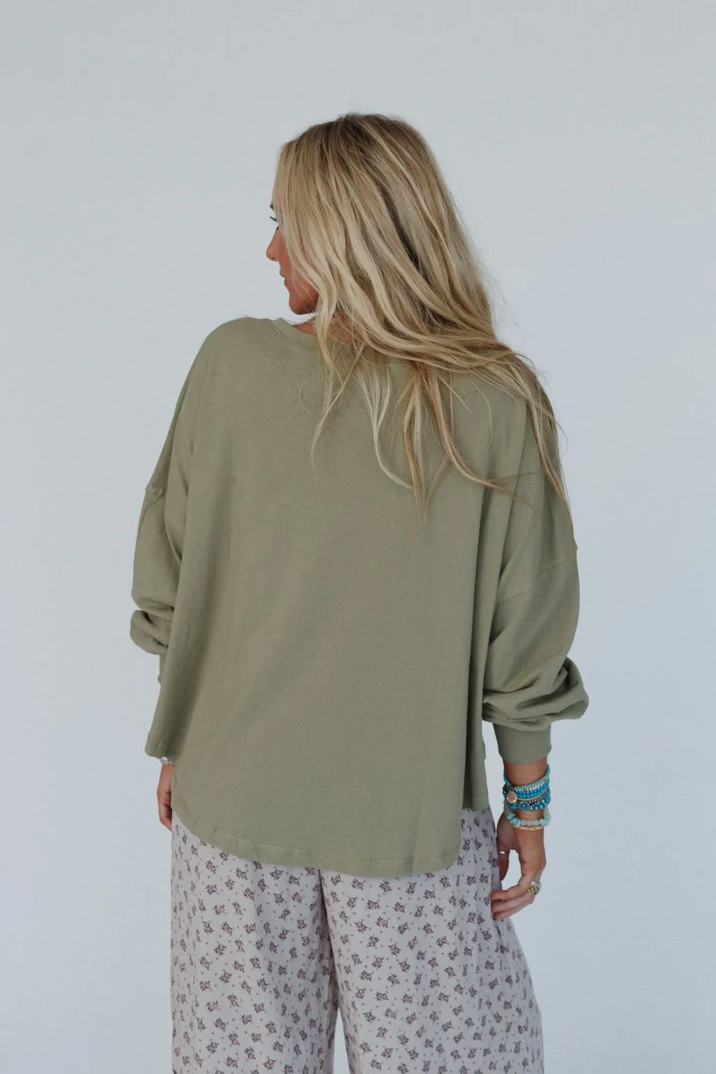 Boot Beauty Patched Top - Olive