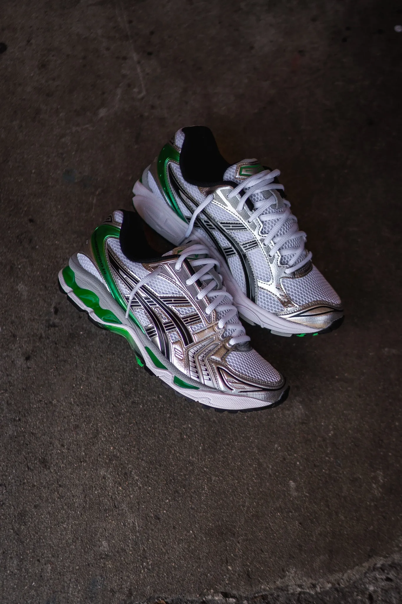 Mens Asics Gel-Kayano 14 (White/Malachite Green)