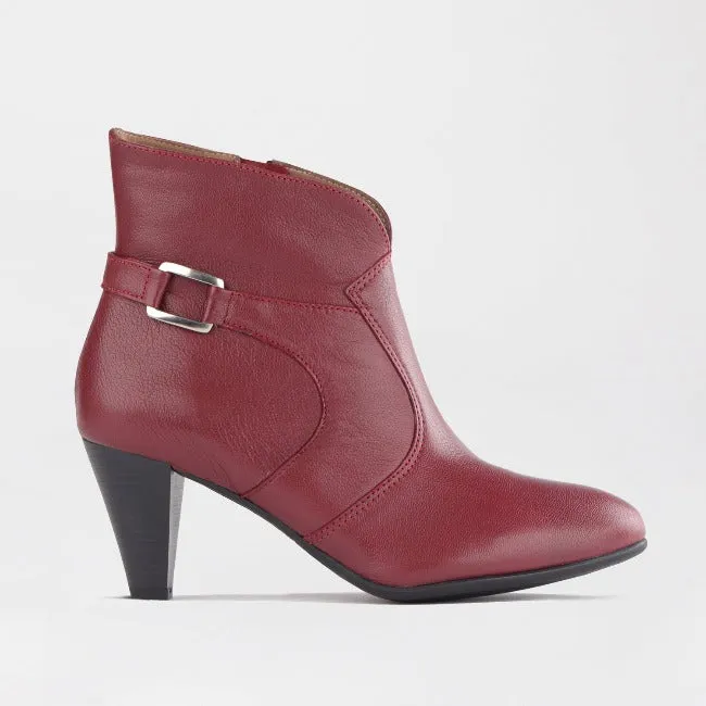 Pointed Ankle Boot in Red - 12486